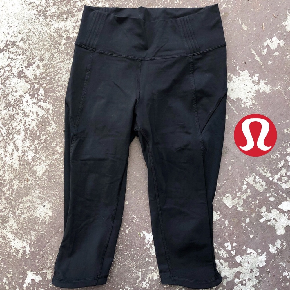 Lululemon High-Waisted Cropped Leggings